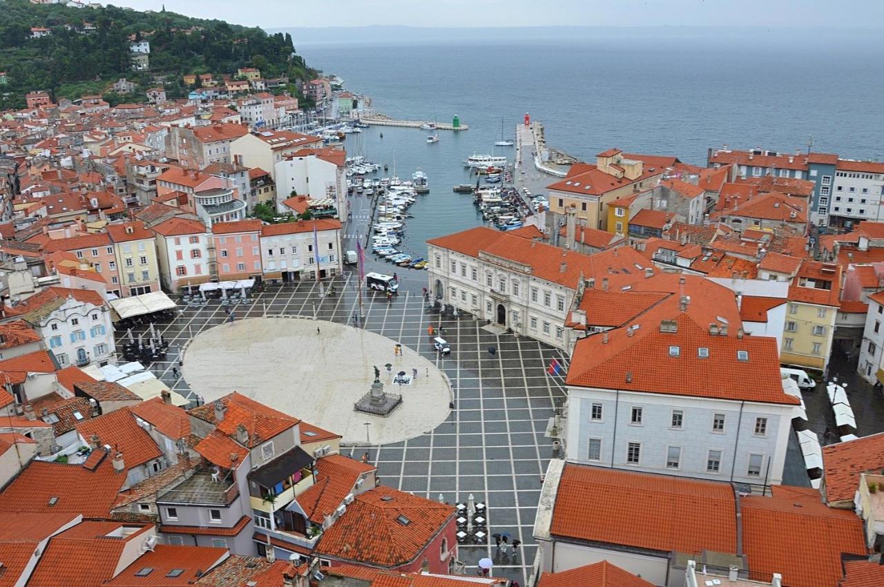 Sal & Mar Apartments Piran Bagian luar foto