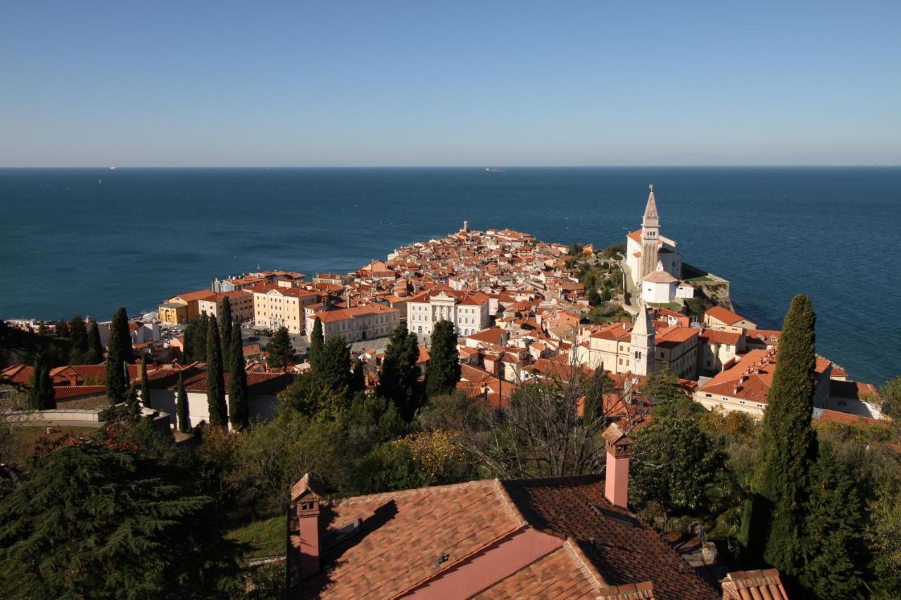 Sal & Mar Apartments Piran Bagian luar foto
