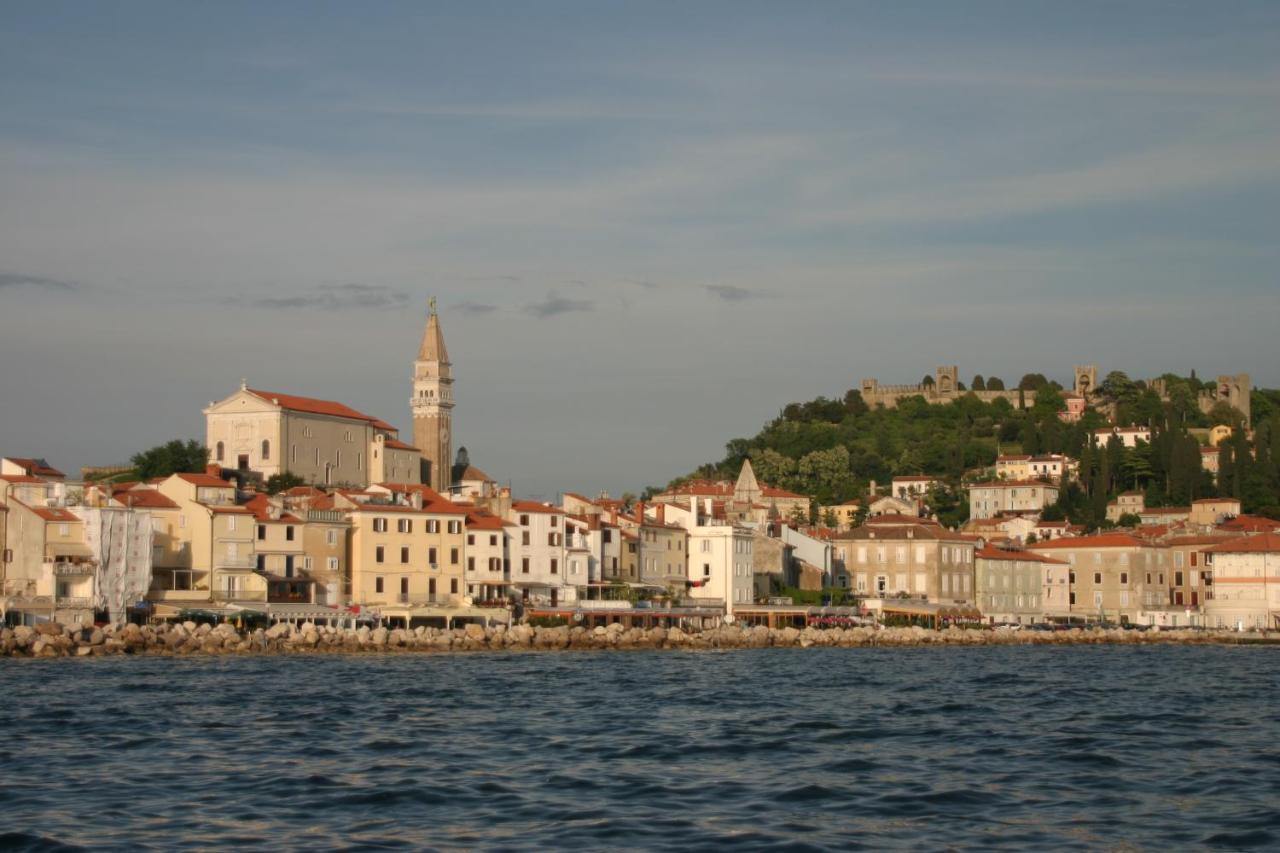 Sal & Mar Apartments Piran Bagian luar foto